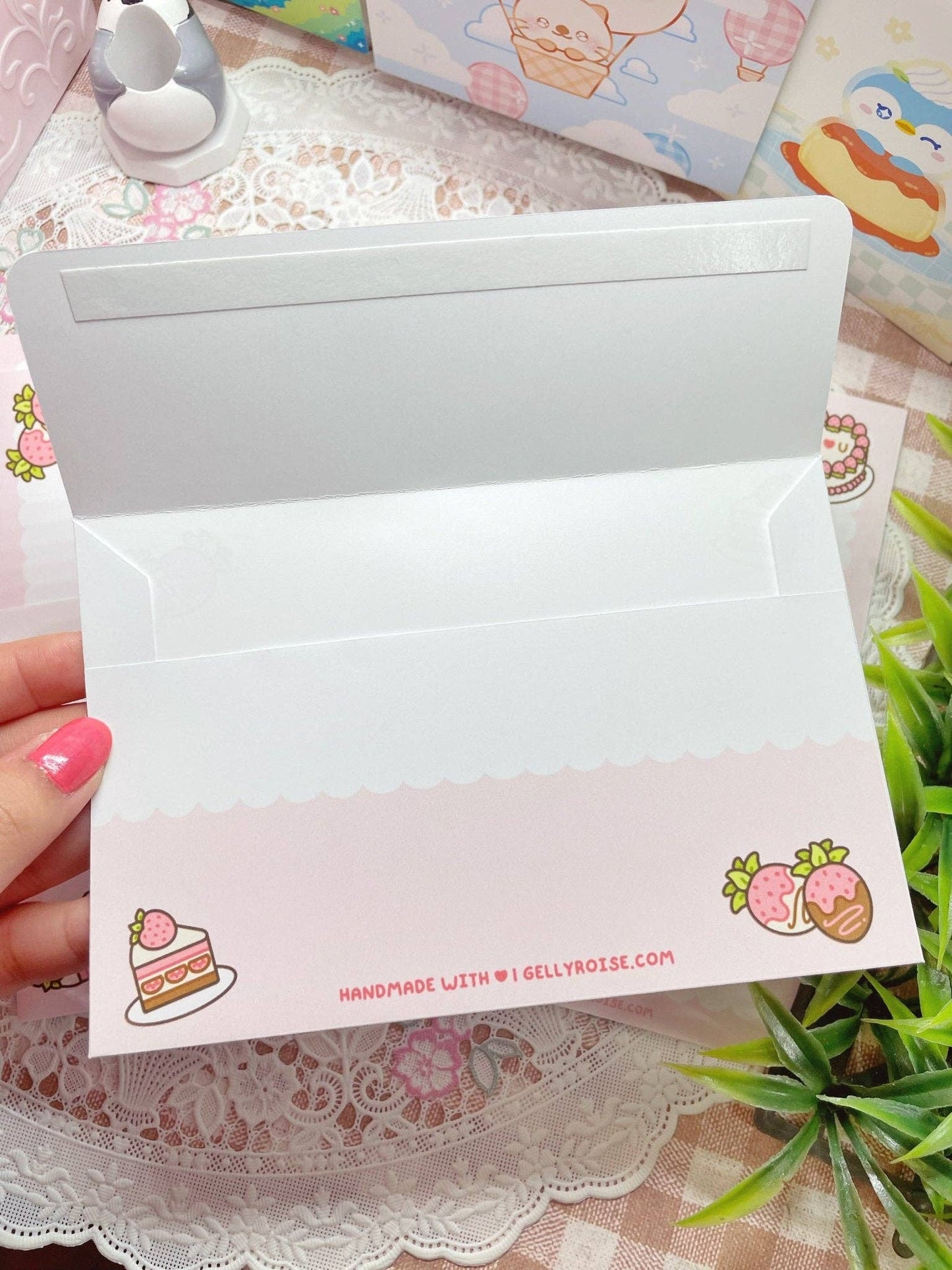Beary Berry Cute Paper & Envelope Stationery Set